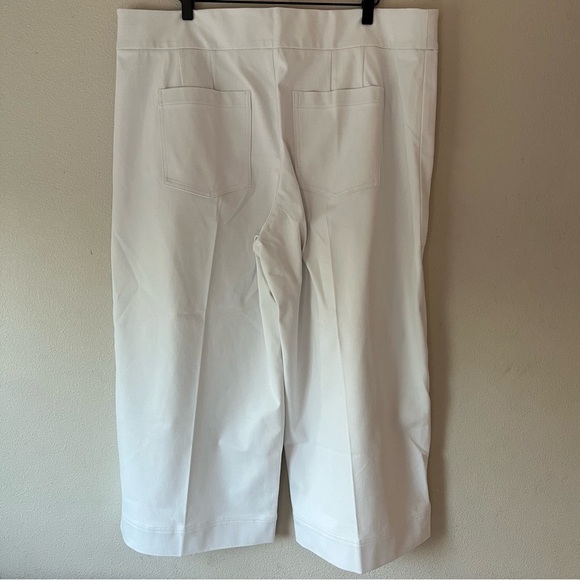 NWOT SPANX Wide Leg On The Go Cropped White Slimming Trouser Pants 2X/2T - Picture 6 of 9